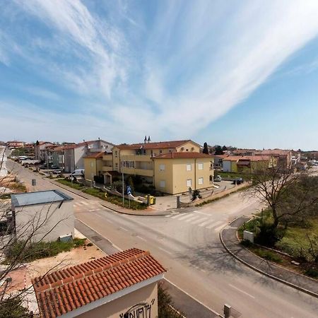 Cozy Apartment With Private Parking Medolino Esterno foto