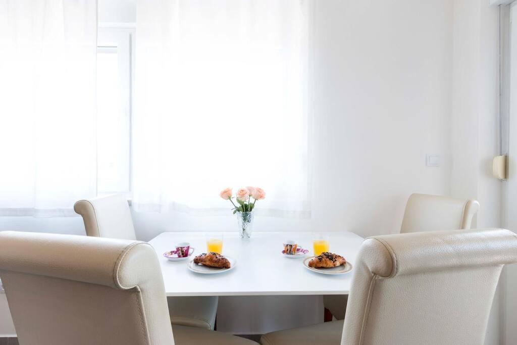 Cozy Apartment With Private Parking Medolino Esterno foto